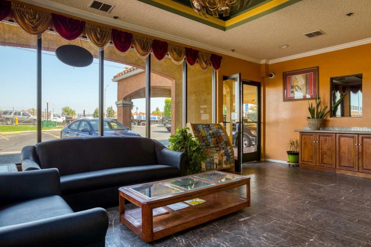 Hotel Corona Ca - Hwy 91 Exteriör bild